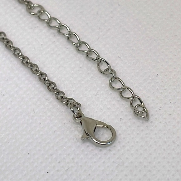 Black Raven Necklace Bird Pendant Silver Colour Unisex Mens Womens Jewellery - Picture 3 of 5